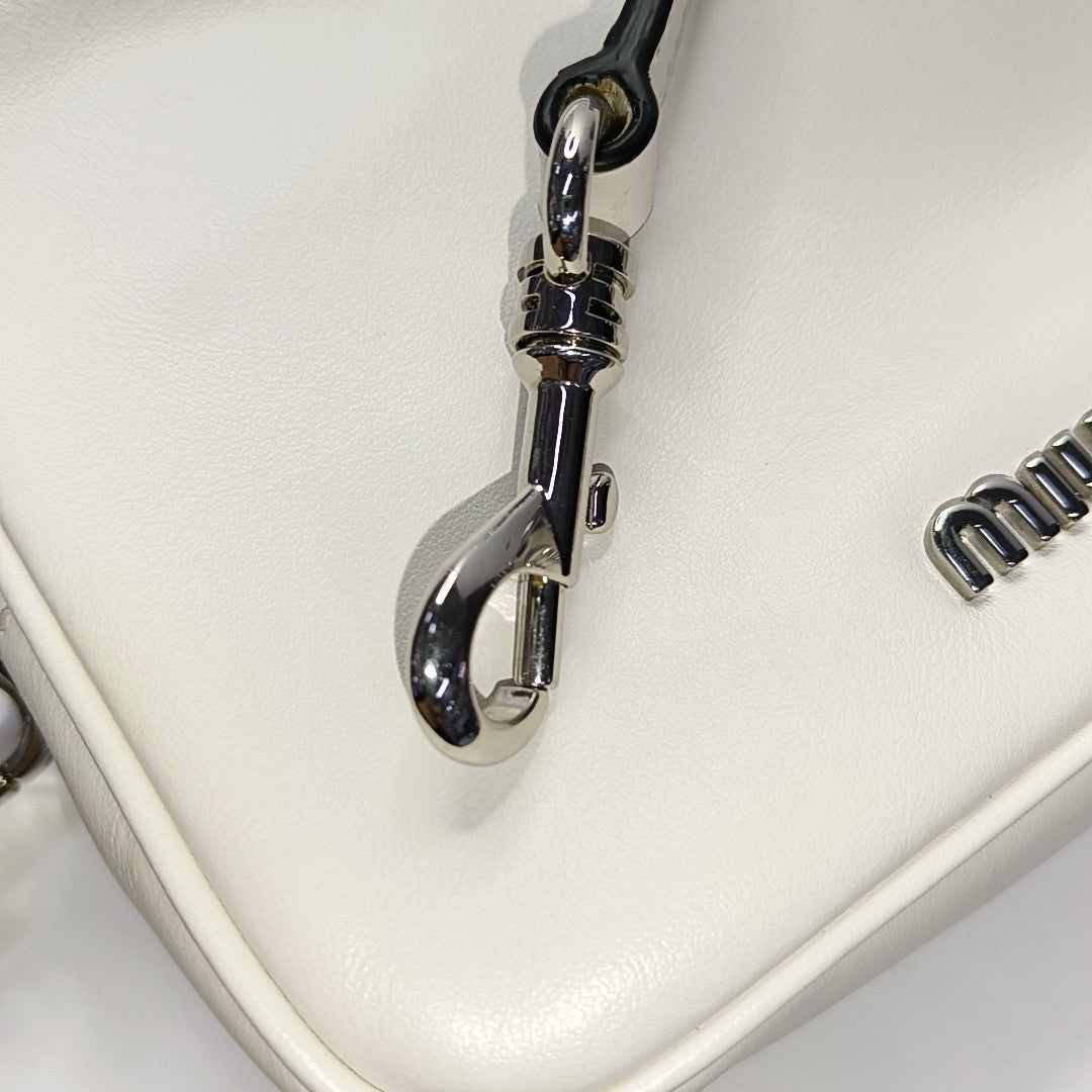 Calfskin White