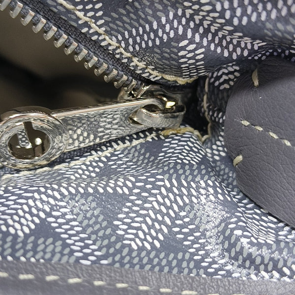 Hobo Coated Canvas Gray