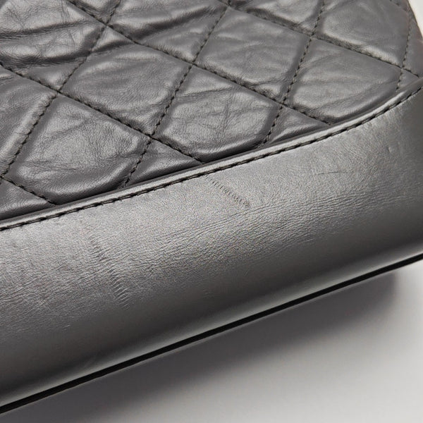 GABRIELLE Small Quilted Calfskin Gray