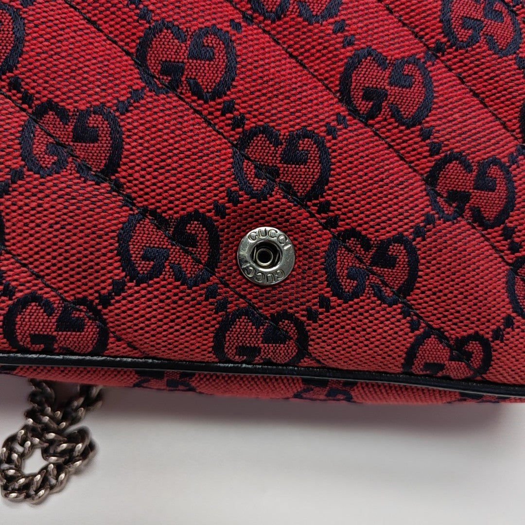 Authenticated pre-owned  GG Marmont Mini Quilted Canvas Red - Shoulder Bag at Looply