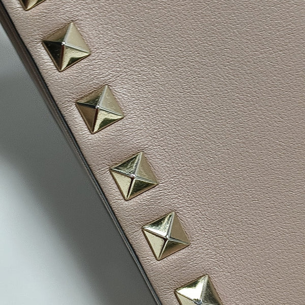Rockstud Calfskin Beige
