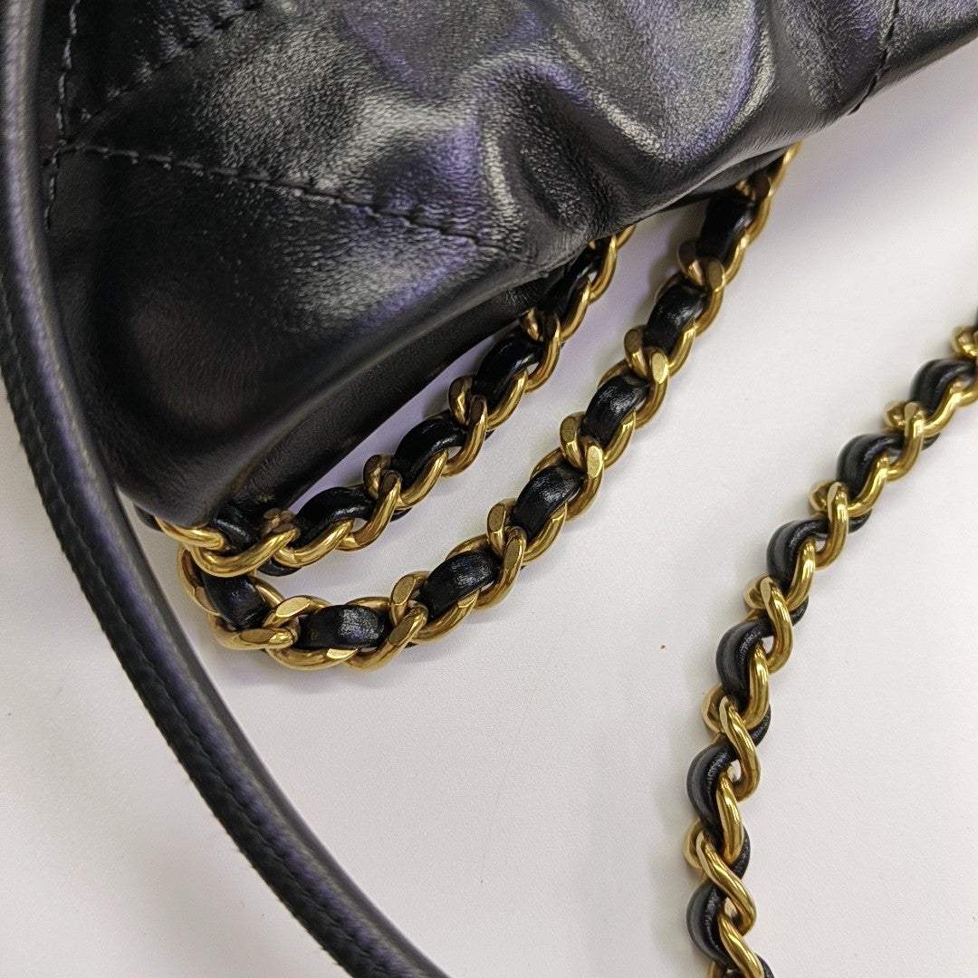 CHANEL 22 Mini Quilted Calfskin Black