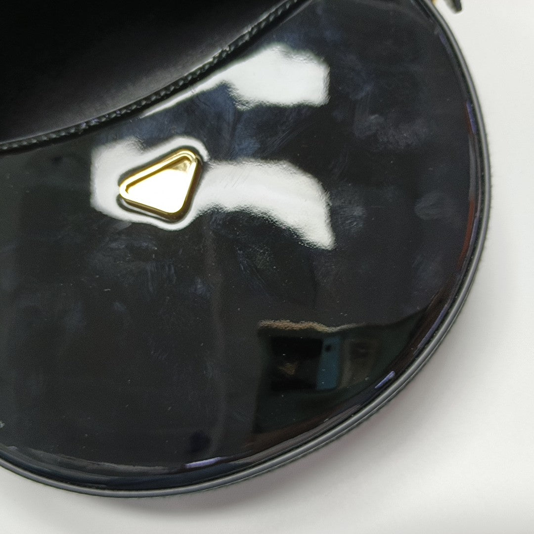 Arqué Mini Patent Leather Black
