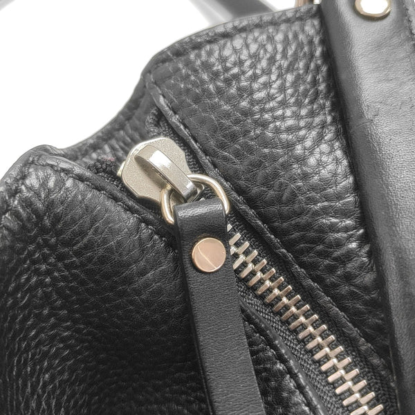 Maidstone Medium Calfskin Black