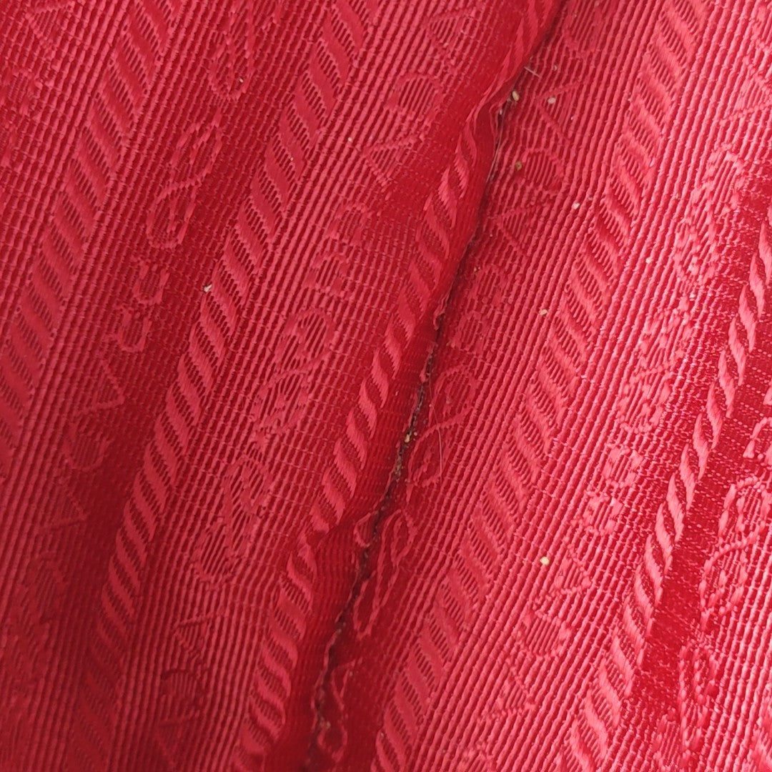 Quilted Lambskin Shoulder Bag Red
