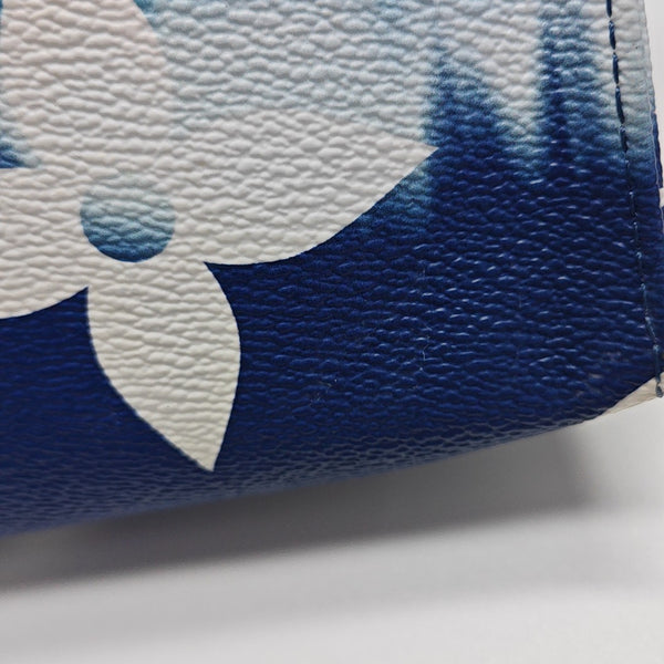 TOILET POCKET 26 Monogram Coated Canvas Blue