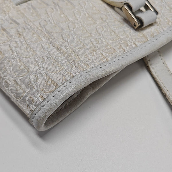 Oblique Canvas White