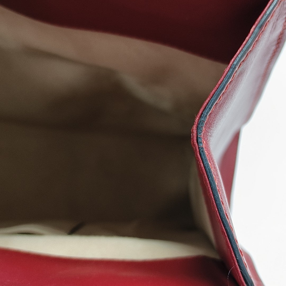 Nymphaea Medium Calfskin Red