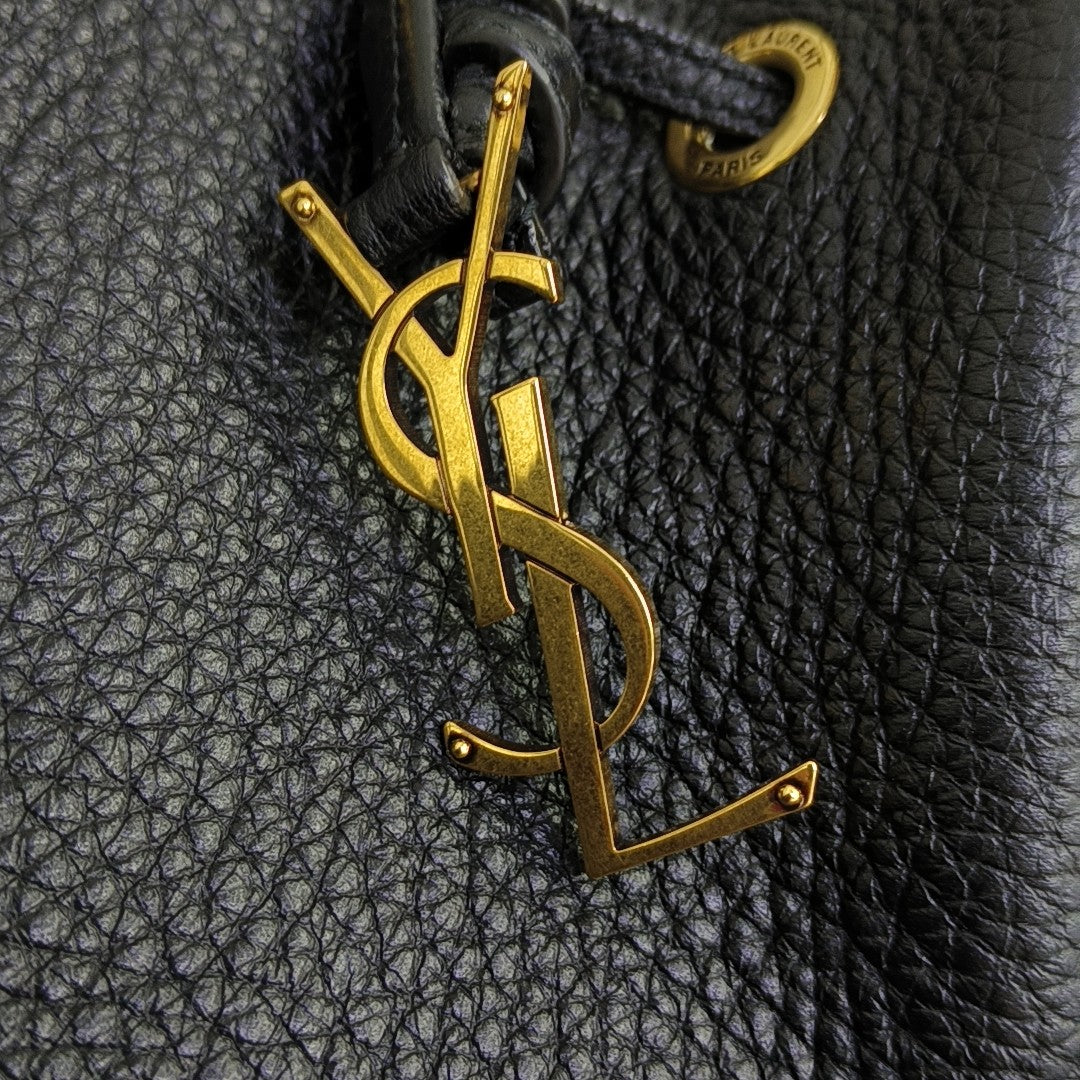 PARIS Small Leather Black