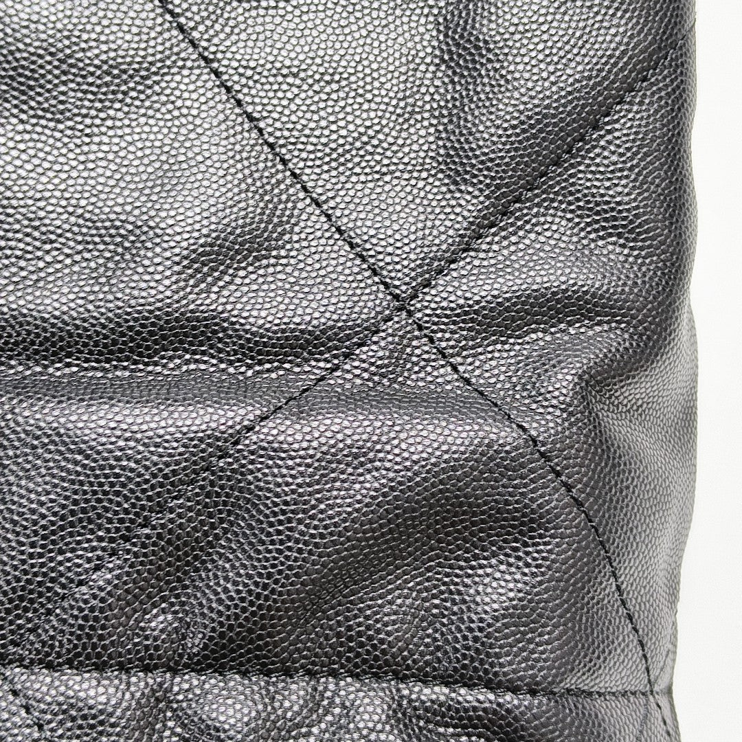 CHANEL 22 Mini Quilted Grained Calfskin Black