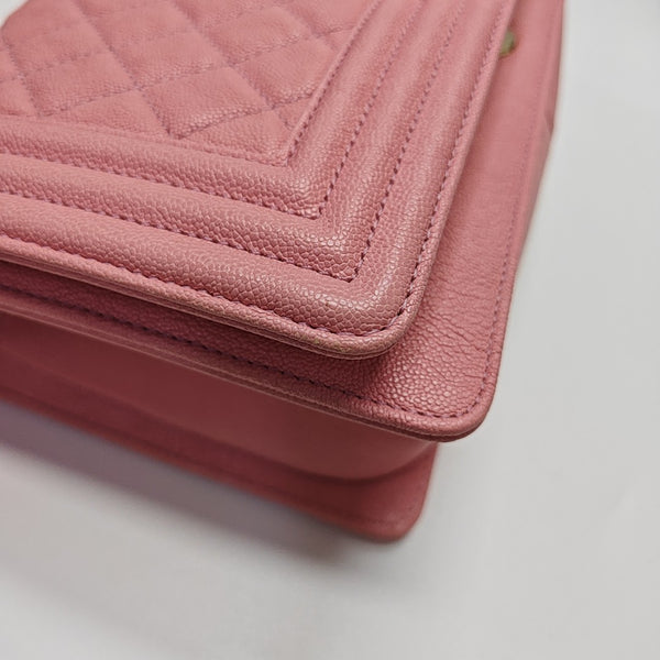 BOY CHANEL Medium Quilted Grained Calfskin Pink