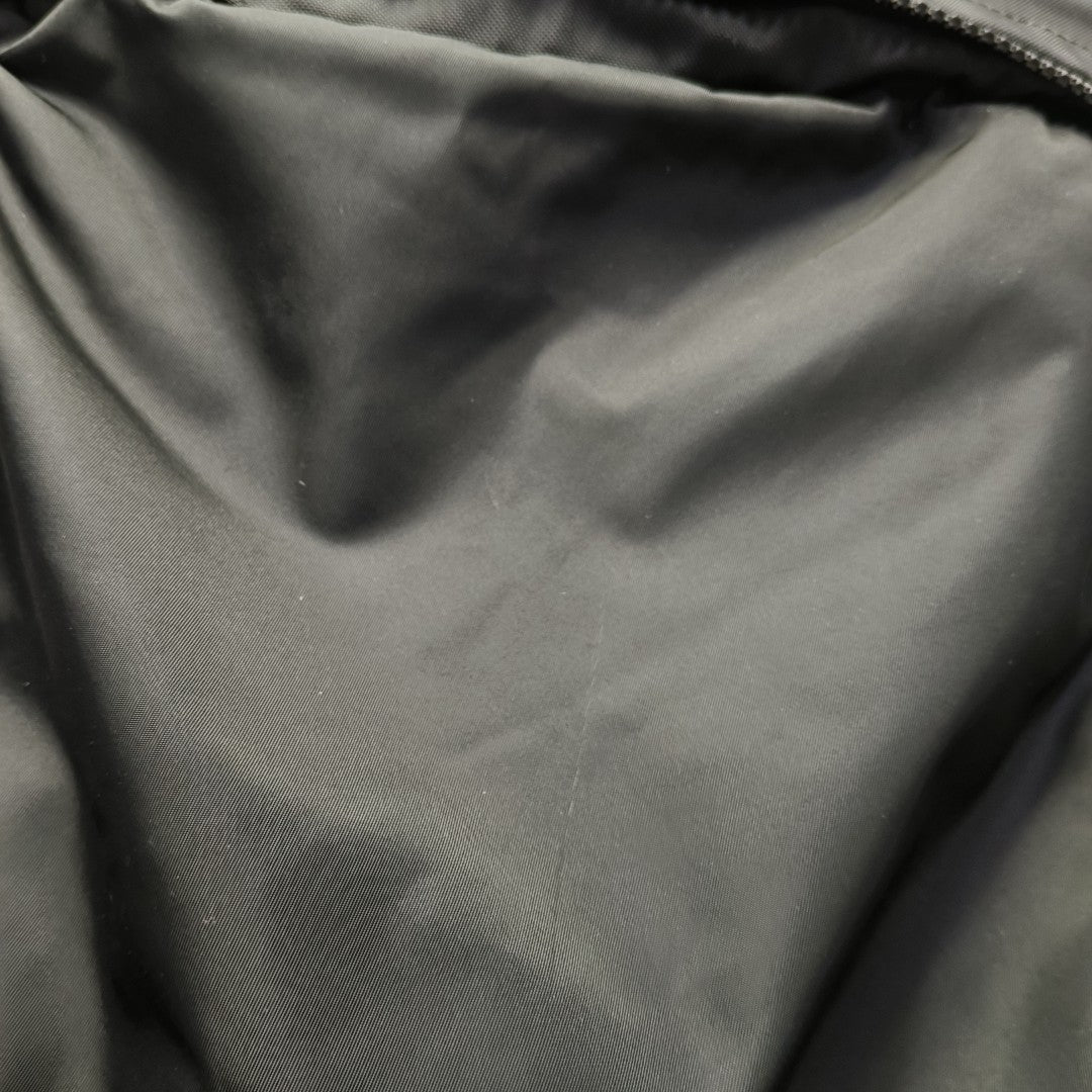 Canvas Black