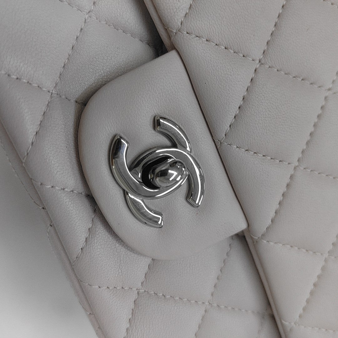 CLASSIC FLAP Mini Quilted Lambskin Pink