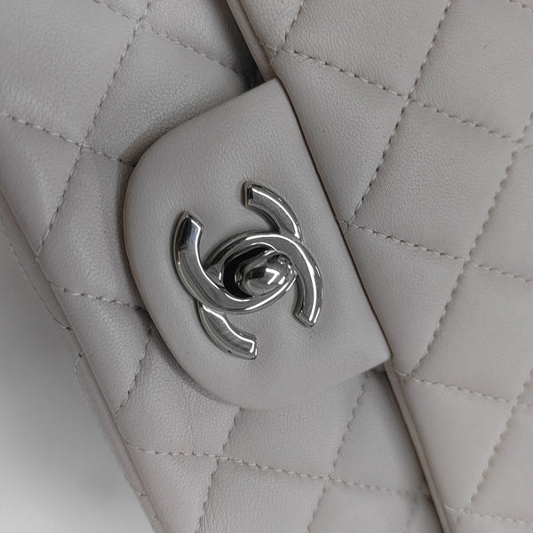 CLASSIC FLAP Mini Quilted Lambskin Pink