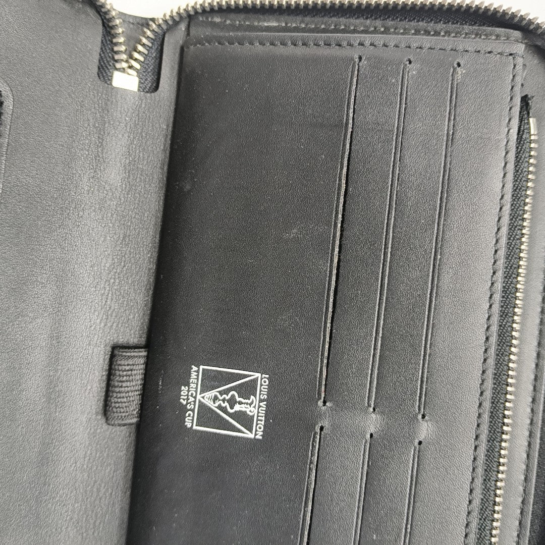 ZIPPY Damier Graphite Coated Canvas Gray
