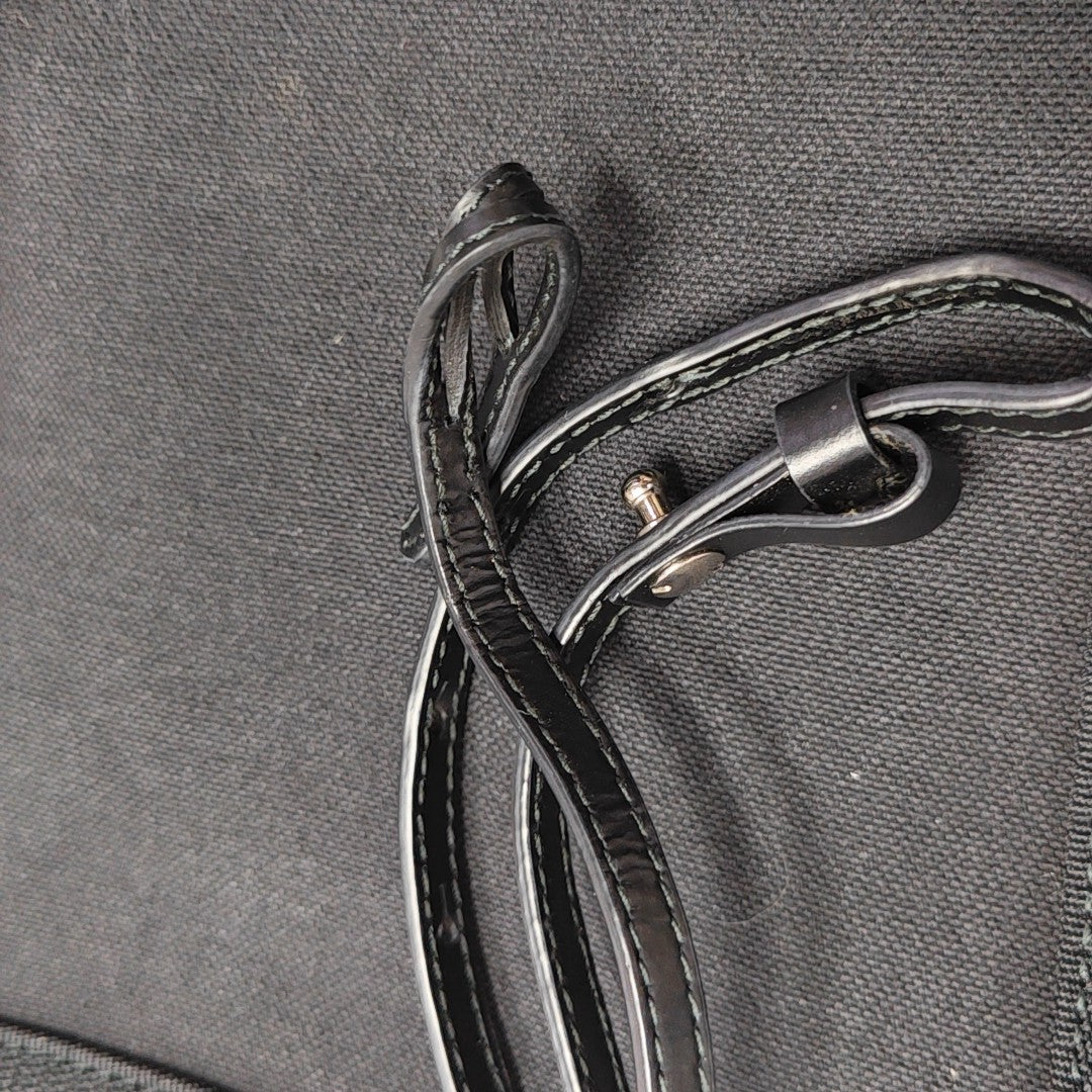 Navy Mini Canvas Black