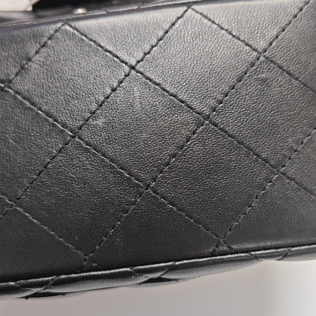 CLASSIC FLAP Mini Quilted Lambskin Black