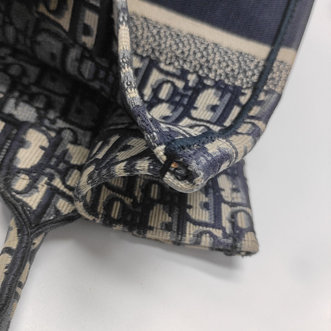 Book Tote Medium Oblique Canvas Blue