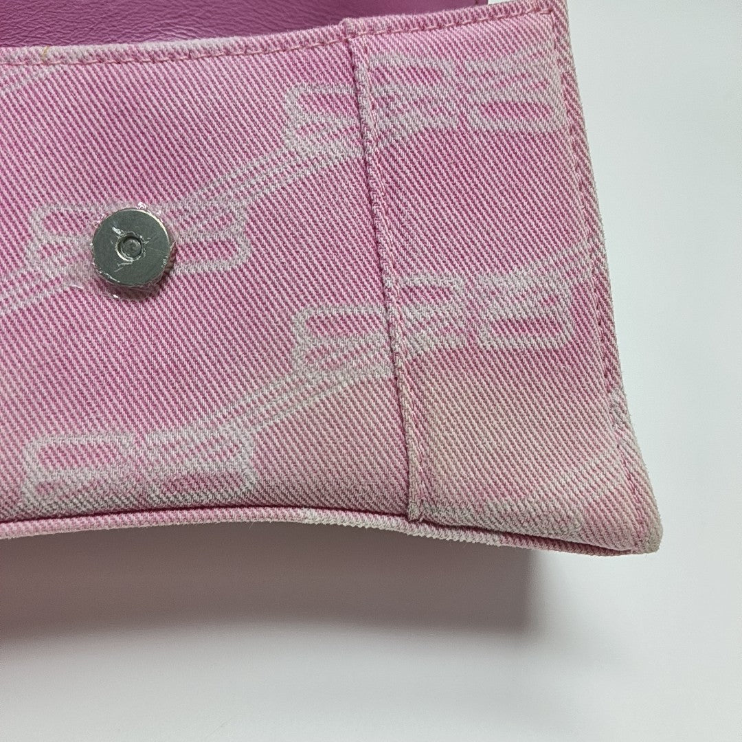 Hourglass Small Denim Pink