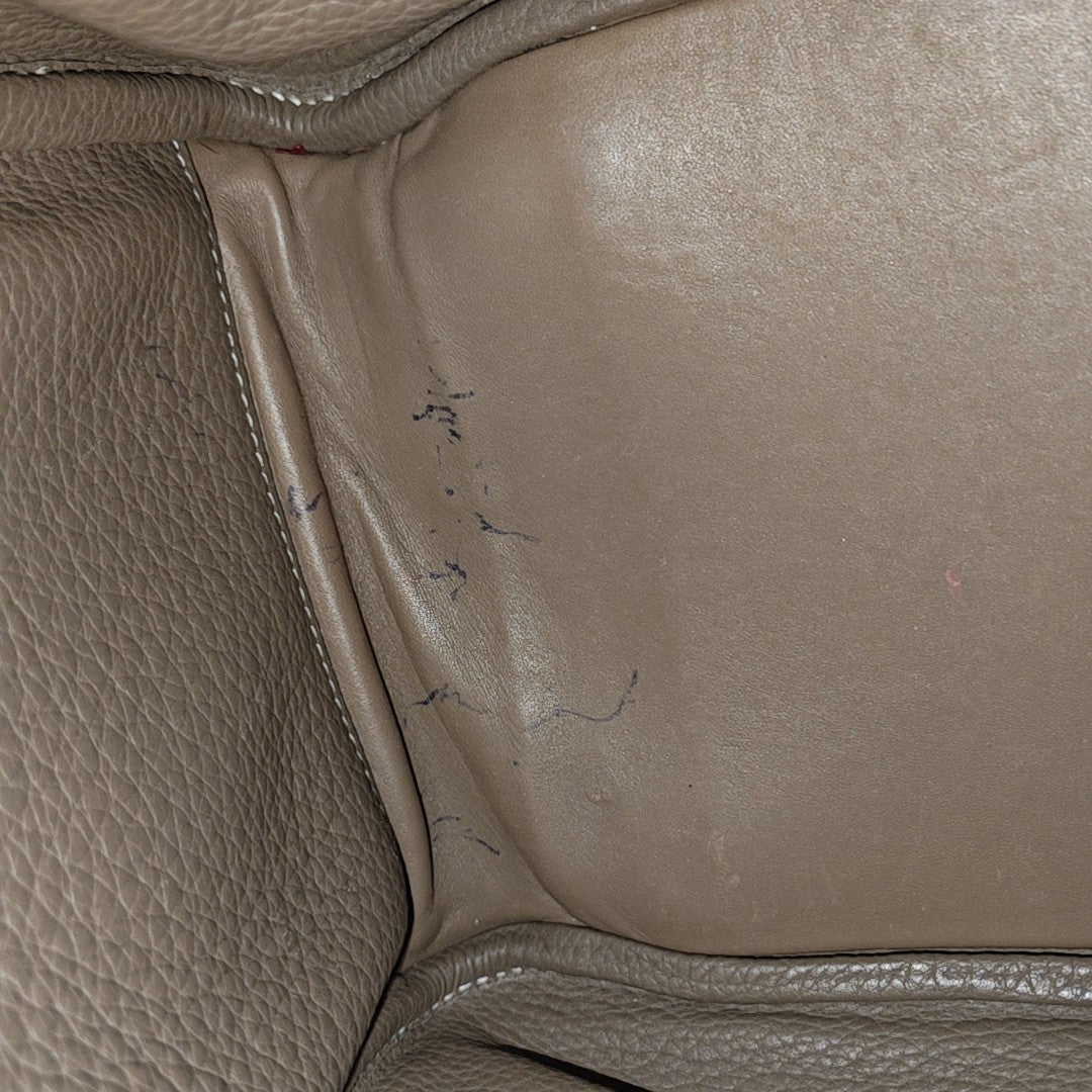Lindy 34 Clemence Gray