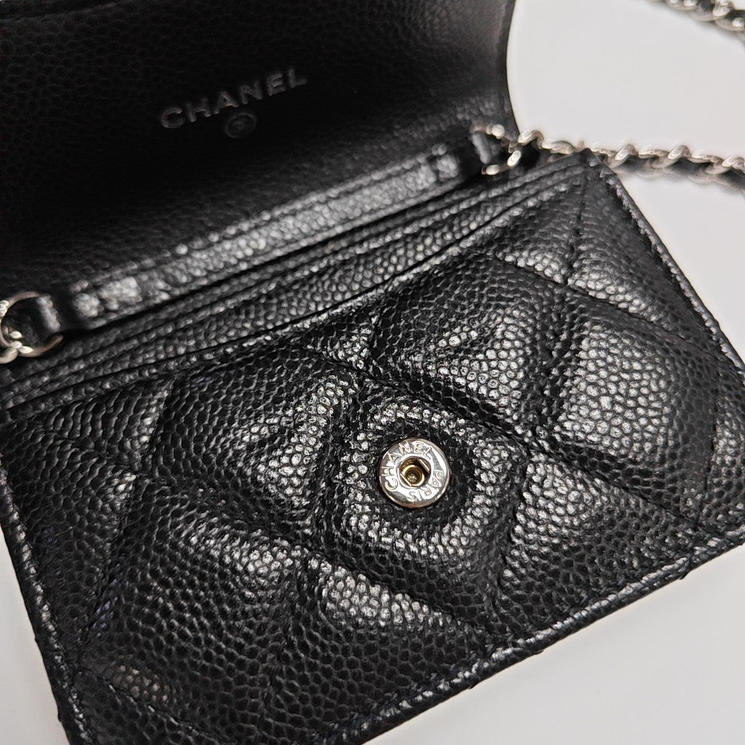 CLASSIC FLAP Quilted Grained Calfskin Black