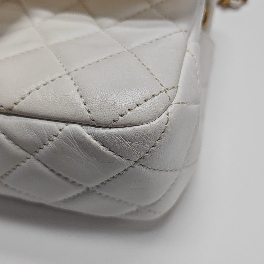 CLASSIC FLAP Mini Quilted Lambskin White