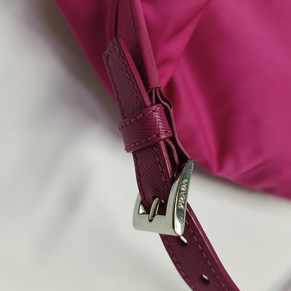 Vela Small Nylon Red
