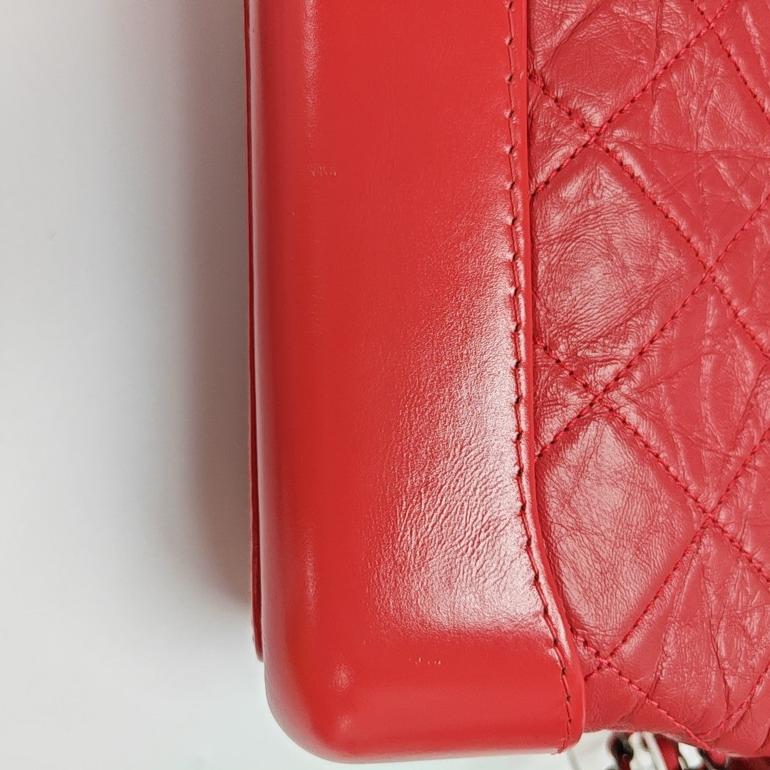 Authenticated pre-owned  GABRIELLE Small Quilted Calfskin Red - Shoulder Bag at Looply