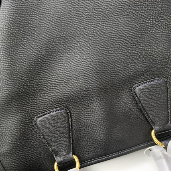 Saffiano Calfskin Shoulder Bag Black