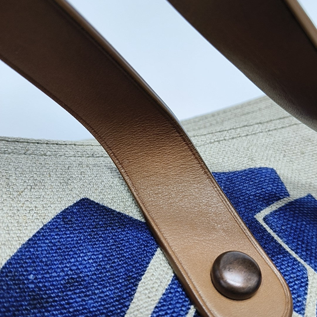 Canvas Blue