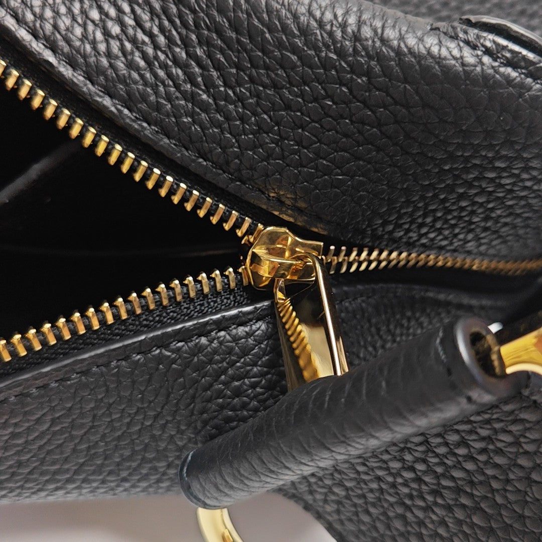 Calfskin Shoulder Bag Black