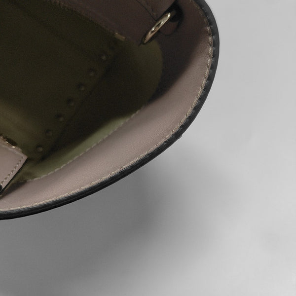 Rockstud Calfskin Pink
