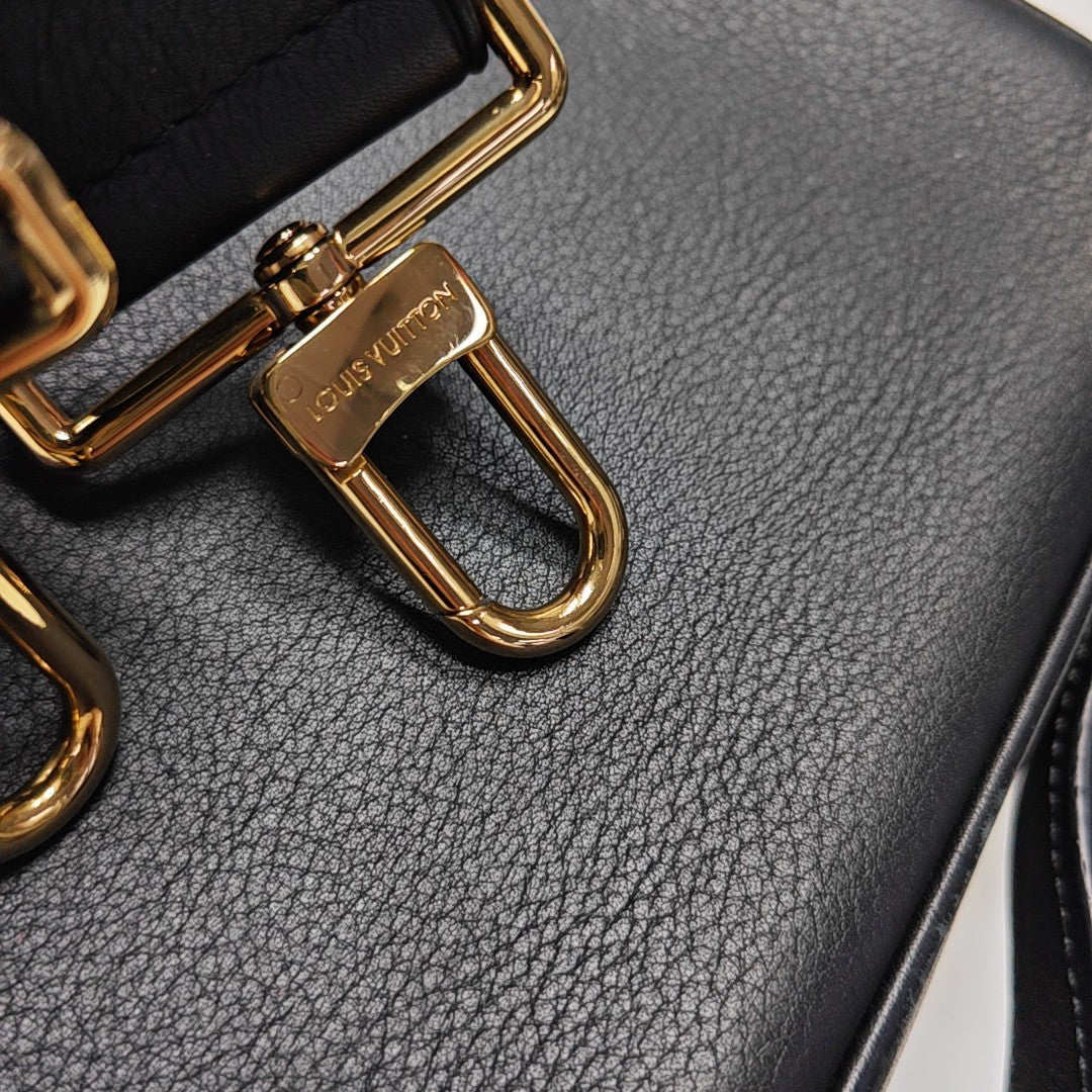UTILITY Monogram Calfskin Black