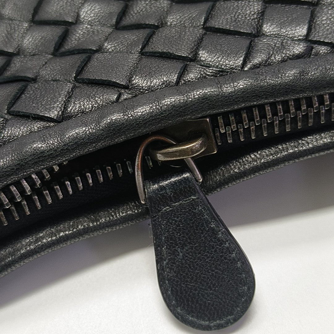Veneta Calfskin Black