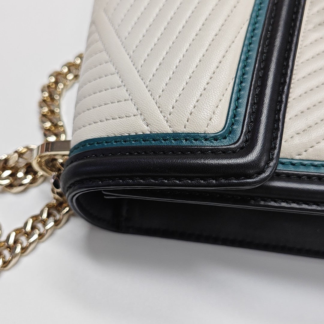 SERPENTI FOREVER Small Quilted Calfskin White