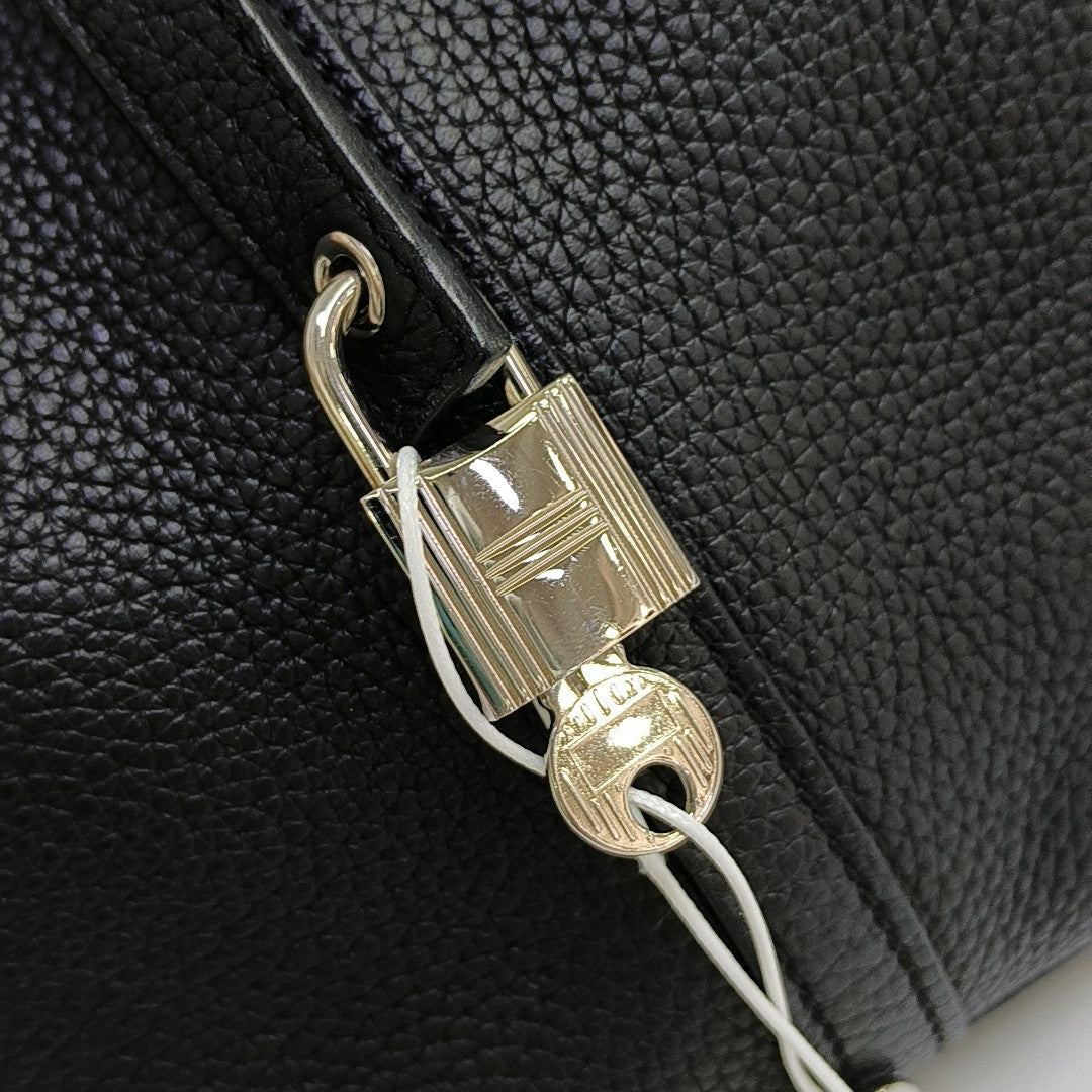 Picotin Lock 22 Clemence Black