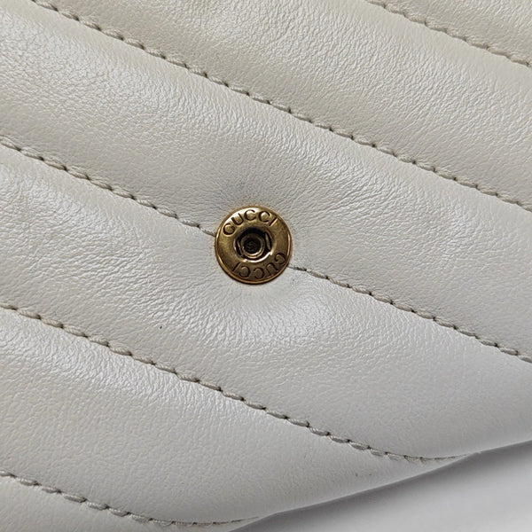 Authenticated pre-owned  GG Marmont Mini Quilted Calfskin White - Crossbody Bag at Looply