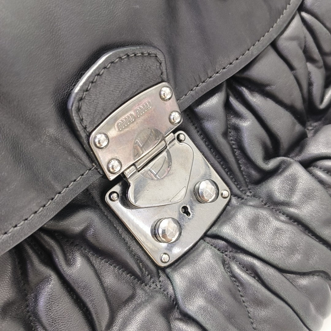 Miu Coffer Quilted Lambskin Black