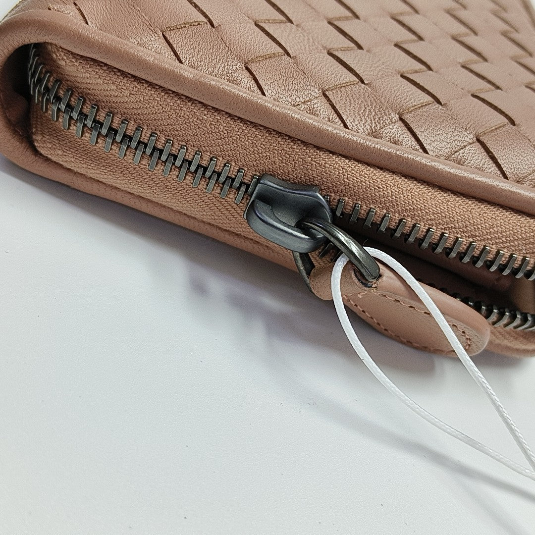 Lambskin Clutch Pink
