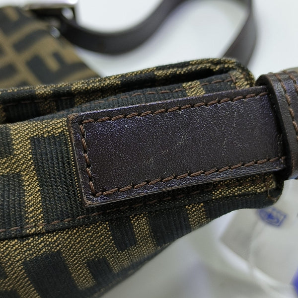 Baguette Medium Canvas Brown
