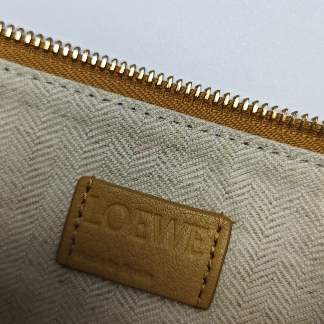 Hammock Hobo Calfskin Yellow