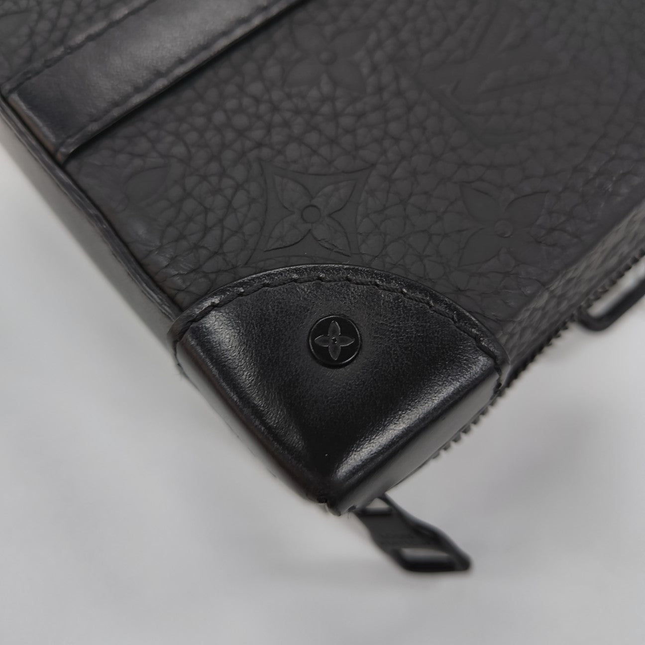 WALLET TRUNK Monogram Calfskin Black