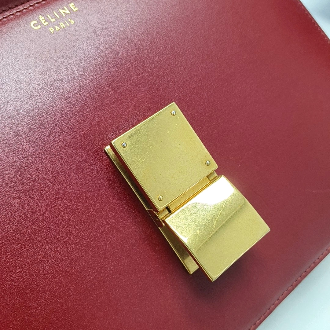 CLASSIC BOX Medium Calfskin Red