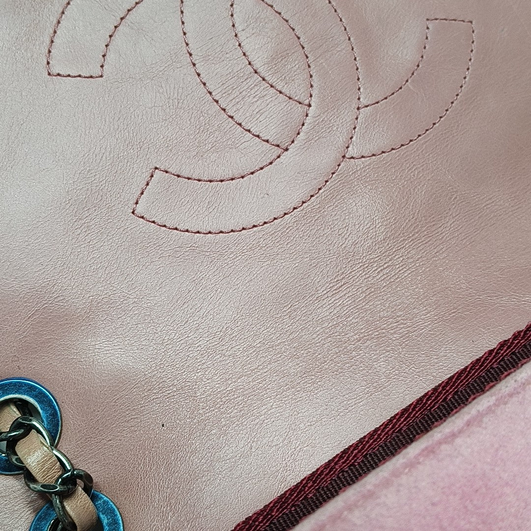 CLASSIC FLAP Medium Quilted Calfskin Pink