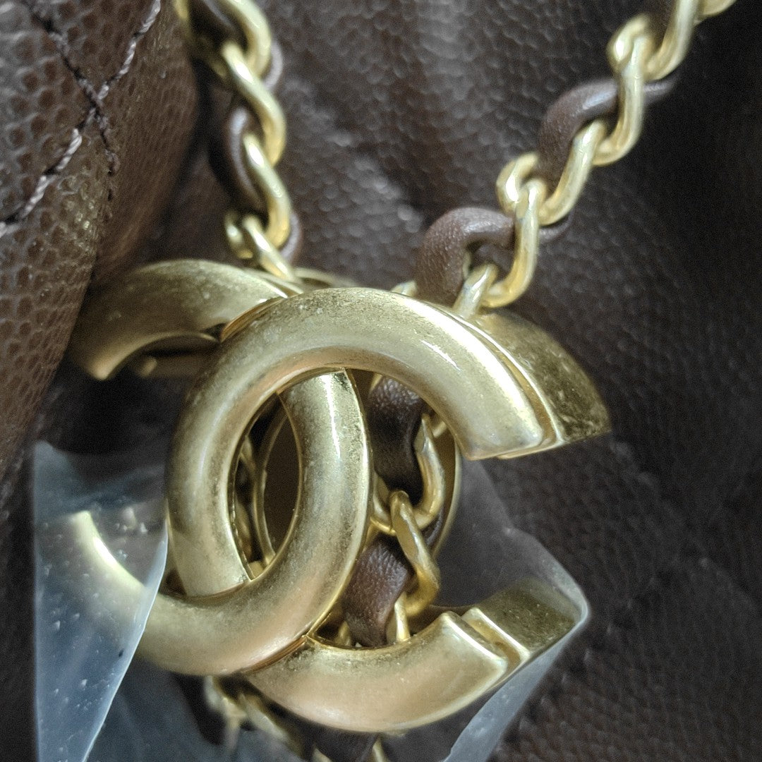 CHANEL 25 Medium Quilted Grained Calfskin Brown