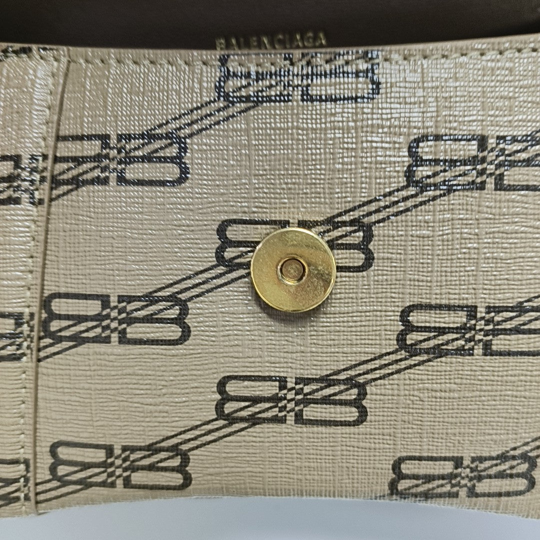 Hourglass XS Coated Canvas Brown