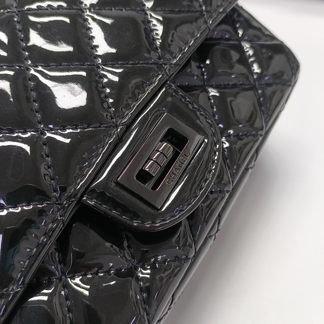 2.55 224 (mini) Quilted Patent Calfskin Black