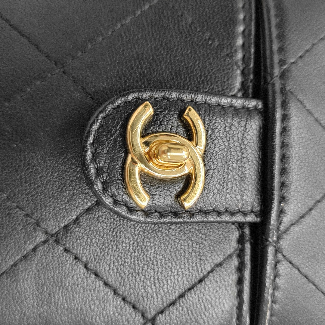Quilted Lambskin Shoulder Bag Small Black
