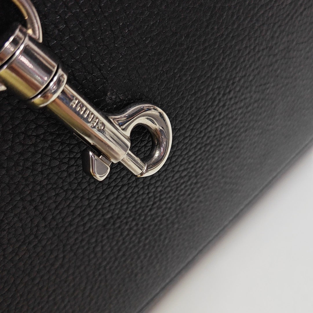 TRAPEZE Small Calfskin Black