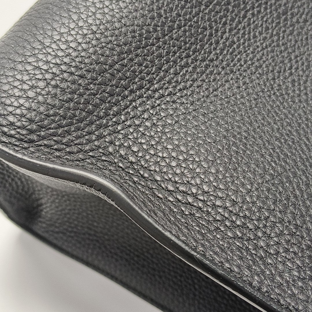 Peekaboo Medium Calfskin Black